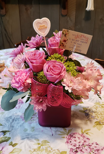Florist «The Petal Pusher Floral Design», reviews and photos, 6 Elizabeth St, Derby, CT 06418, USA