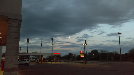 Dollar Store «Dollar Tree», reviews and photos, 18879 E 9 Mile Rd, Eastpointe, MI 48021, USA