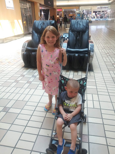 Sporting Goods Store «Champs Sports», reviews and photos, 2748 Eastland Four, Columbus, OH 43232, USA