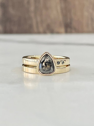 Jewelry Store «Georgetown Jewelers Inc», reviews and photos, 351 Georgetown Square, Wood Dale, IL 60191, USA