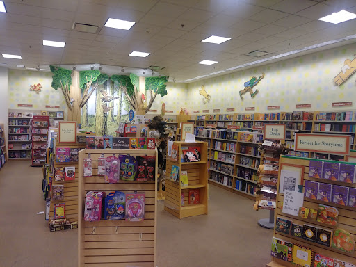 Book Store «Barnes & Noble», reviews and photos, 1315 E Gladstone St, Glendora, CA 91740, USA
