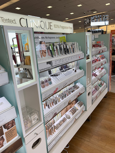 Hair Salon «Ulta Beauty», reviews and photos, 6621 N Illinois St, Fairview Heights, IL 62208, USA