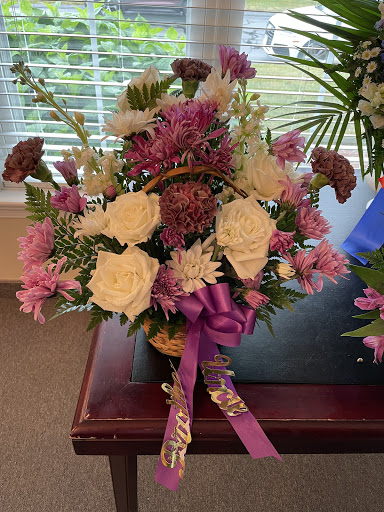 Florist «Varise Bros. Florist», reviews and photos, 104 Sterling St, Clinton, MA 01510, USA