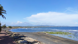 Foto di Cucukan Beach con costa lunga e dritta