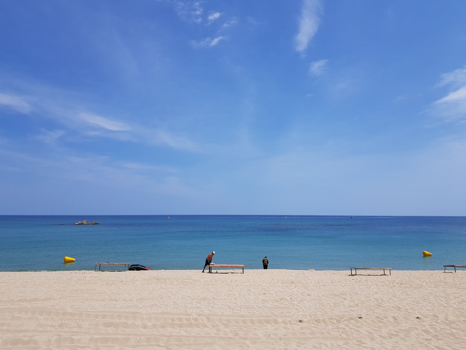 Photo of Gonghyeonjin Beach and the settlement