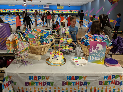 Bowling Alley «Medford Bowling Center», reviews and photos, 665 Stokes Rd, Medford, NJ 08055, USA