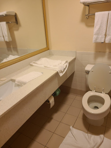 Hotel «Clarion Hotel & Aqua Lagoon Waterpark», reviews and photos, 1080 Riverdale St, West Springfield, MA 01089, USA