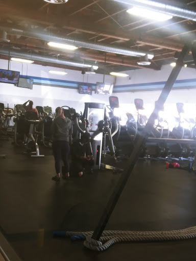 Health Club «Crunch - Lakewood», reviews and photos, 5815 Bellflower Blvd, Lakewood, CA 90713, USA