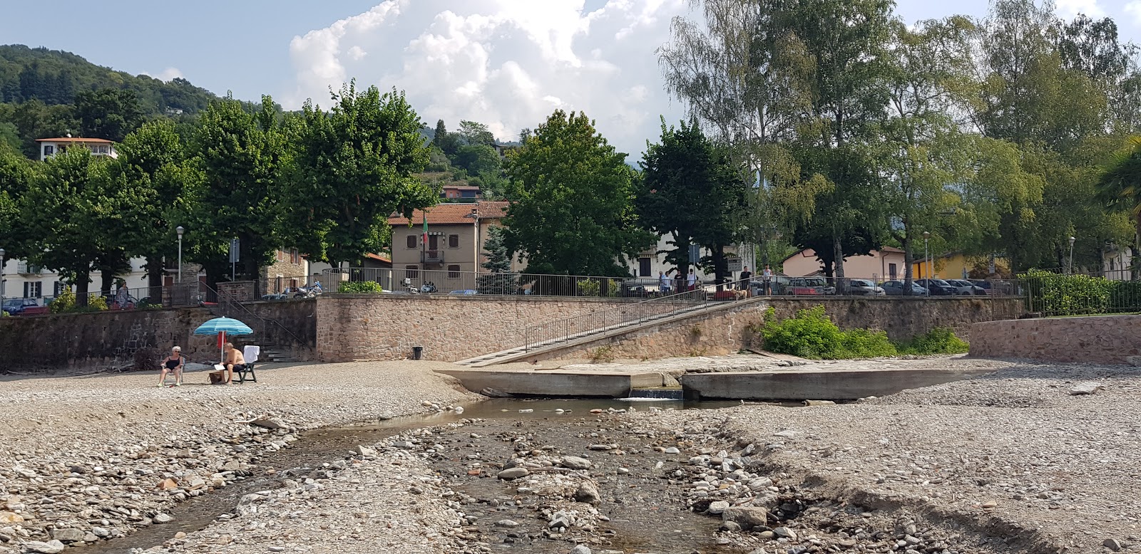 Foto di Colmegna Spiaggia - luogo popolare tra gli intenditori del relax