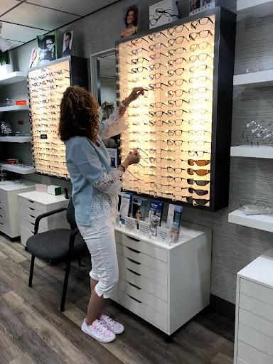 Eye Care Center «Chriss & Associates, M.D. P.A.», reviews and photos, 1925 Mizell Ave #302, Winter Park, FL 32792, USA