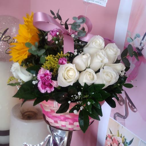 Floristería Rosalva Varela florería en  en la zona 31313 Chihuahua, Chih.