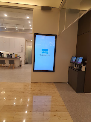 B&VIIT Eye Center - B&VIIT Eye Center