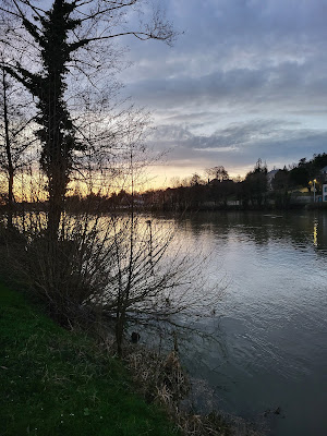 aire de stationnement camping car à Joigny