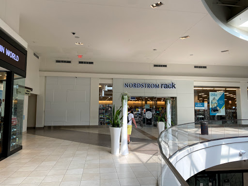 Department Store «Fashion Outlets of Chicago Nordstrom Rack», reviews and photos, 5220 Fashion Outlets Way #2325, Rosemont, IL 60018, USA
