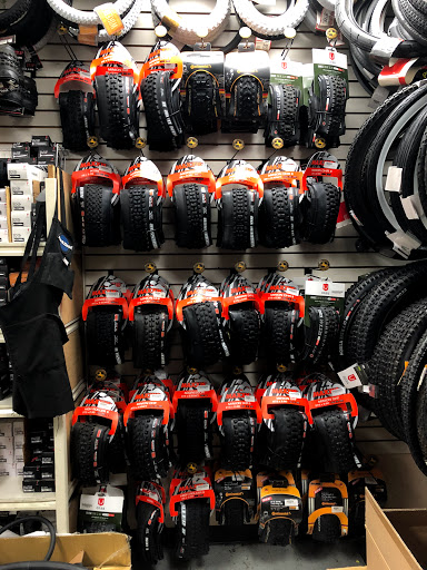 Bicycle Store «Encina Bicycle Center», reviews and photos, 2901 Ygnacio Valley Rd, Walnut Creek, CA 94598, USA