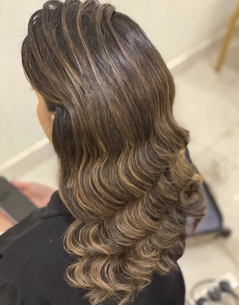 George Fade Salon For Women 60659