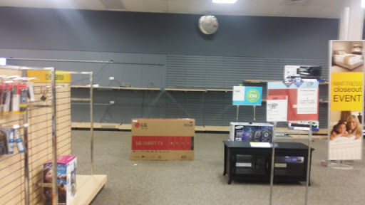 Shopping Mall «Burlington Center Mall», reviews and photos, 2501 Mt Holly Rd, Burlington, NJ 08016, USA