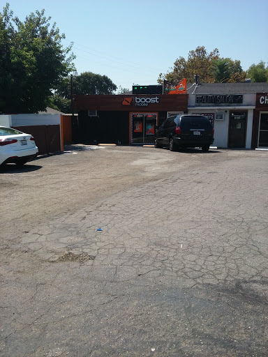 Boost Mobile By 5 Star Connect, 109 N Magnolia Ave, Fullerton, CA 92833, USA, 