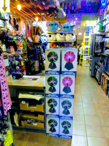 Gift Shop «SPENCER GIFTS», reviews and photos, 1151 Galleria Blvd #203, Roseville, CA 95678, USA