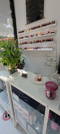 Venus HL Beauty Salon & Nails - Photo 8 - Car repair in New York, NY, Bronx