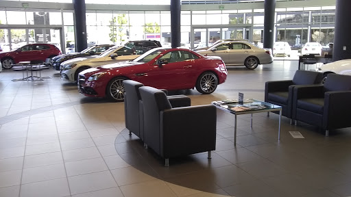 Mercedes Benz Dealer «Mercedes-Benz of Arcadia», reviews and photos, 101 N Santa Anita Ave, Arcadia, CA 91006, USA