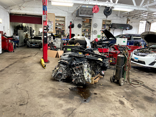 Auto Repair Shop «New Belmont Auto Enterprises Inc», reviews and photos, 4116 W Belmont Ave, Chicago, IL 60641, USA