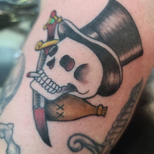 Explore straight line tattoo ideas, creative tattoo ideas in Powell, available at AVALON COVE TATTOO