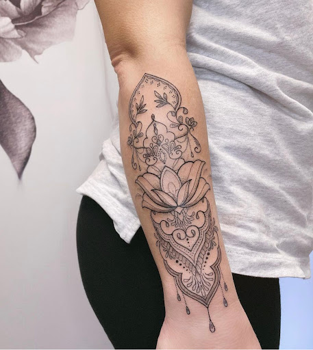 Explore tattoo placement ideas, creative tattoo ideas in Tampa, available at Emphasis Tattoo