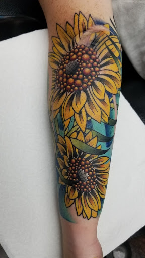 Explore broken heart tattoo ideas, creative tattoo ideas in San Diego, available at SD Tattoo