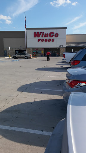 Supermarket «WinCo Foods», reviews and photos, 2645 W University Dr, Denton, TX 76201, USA