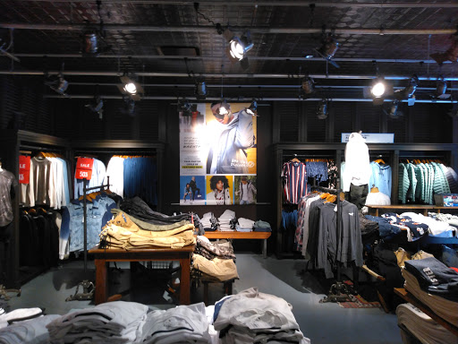 Clothing Store «Hollister Co.», reviews and photos, 14567 SW 5th St, Pembroke Pines, FL 33027, USA