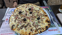 Plats et boissons du Pizzeria La Cabane du Trappeur à Aydat - n°11