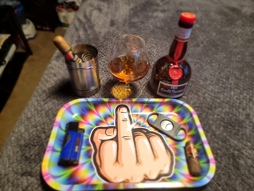 Cigar Shop «Dirty Dog Cigar Shoppe», reviews and photos, 4601 Walnut St, McKeesport, PA 15132, USA