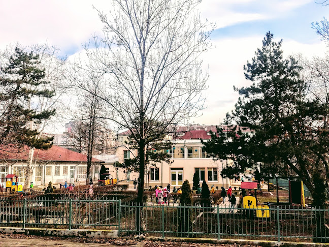 Отзиви за ДГ 153 „Света Троица“ в София - Детска градина