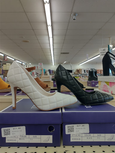 Boot Store «AJ Shoes», reviews and photos, 722 SW Military Dr, San Antonio, TX 78221, USA