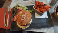 Hamburger du Restaurant La Cabane à Sausset-les-Pins - n°8