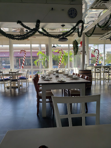 Shopping Mall «Diplomat Mall Shopping Center», reviews and photos, 1725 E Hallandale Beach Blvd, Hallandale Beach, FL 33009, USA