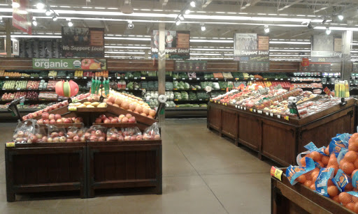 Grocery Store «Kroger», reviews and photos, 310 W North St, Kendallville, IN 46755, USA