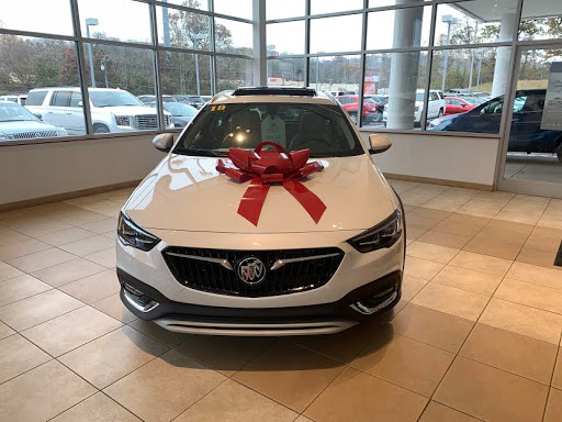 Car Dealer «Mark Sweeney Buick GMC», reviews and photos, 3365 Highland Ave, Cincinnati, OH 45213, USA