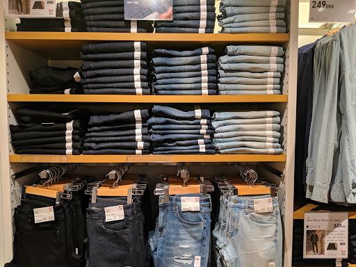 Stores to buy men's chino pants Copenhagen