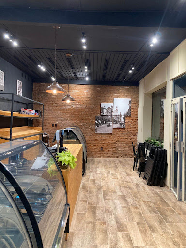 AF1QipPQ7z vhLiJlmEjzUzRho 9R U6oT7k7nQ824uR