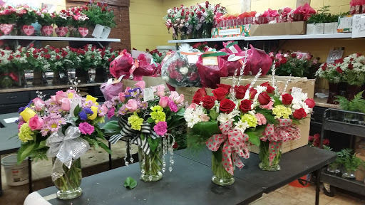 Florist «Flower Basket», reviews and photos, 302 N Lake St, Aurora, IL 60506, USA