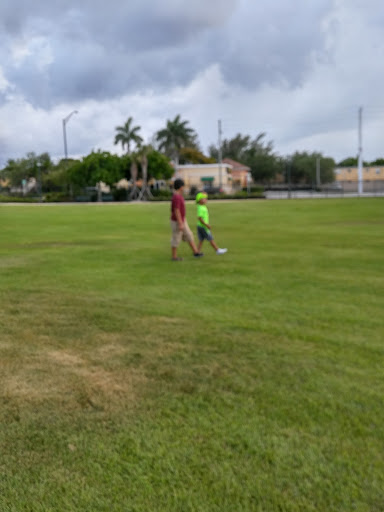 Community Center «Jaco Pastorius Park Community Center», reviews and photos, 1098 NE 40th Ct, Oakland Park, FL 33334, USA