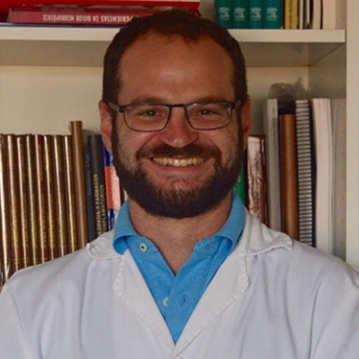 Dr. Juan José García Vera, Traumatólogo