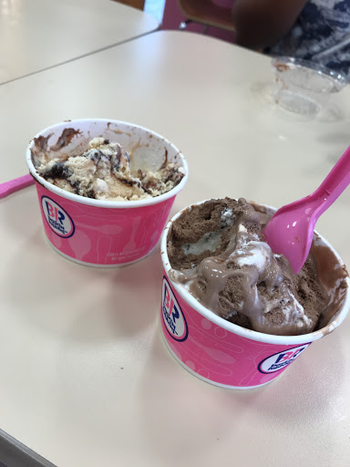 Ice Cream Shop «Baskin-Robbins», reviews and photos, 5701 Columbia Pike, Falls Church, VA 22042, USA