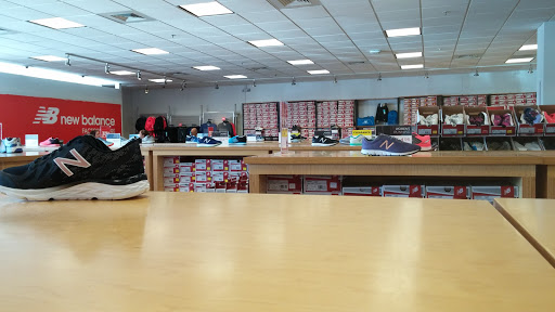 Shopping Mall «Silver Sands Premium Outlets», reviews and photos, 10562 Emerald Coast Pkwy W, Miramar Beach, FL 32550, USA