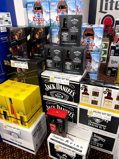 Liquor Store «M & R Liquors», reviews and photos, 206 Buckland Rd, South Windsor, CT 06074, USA