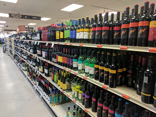 Shopping Mall «Applewood Village Shopping Center», reviews and photos, 3540 Youngfield St, Wheat Ridge, CO 80033, USA