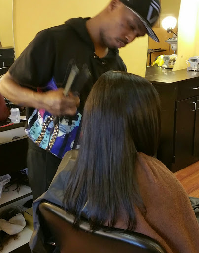 Beauty Salon «Upscale Salon & Weave Center», reviews and photos, 4447 Wade Green Rd, Kennesaw, GA 30144, USA
