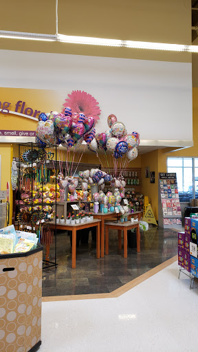 Grocery Store «Super Stop & Shop», reviews and photos, 600 Kinderkamack Rd, Emerson, NJ 07630, USA